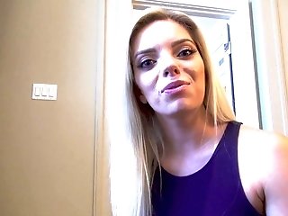 Blonde Chick Valentina Jewels Gets Fucked In Her Orgasmic Vag