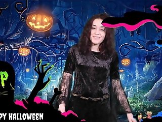 Turkish Teenager Jasmin Honey Wishes You A Glad Halloween!