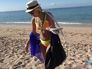 Outdoor Dicking On The Beach With Nasty Carmen Caliente